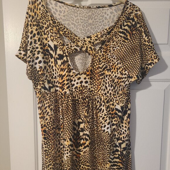 Animal print hi-low criss cross back top EUC Size S - Picture 1 of 4